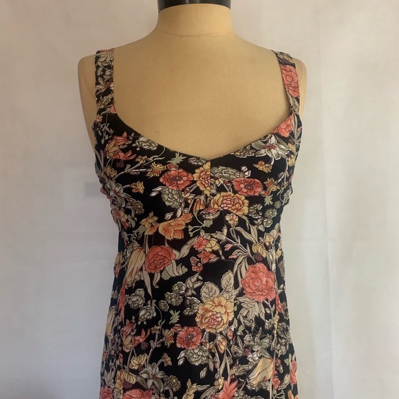 Saltwater Luxe Multicolored Floral Midi Dress size Small - Picture 3 of 10